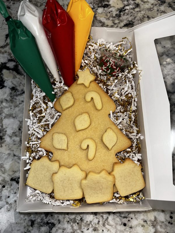 Decorate Your Own Christmas Tree!